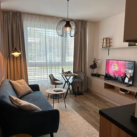 Elegant Apartment With Garage Parking Banská Bystrica Exterior photo